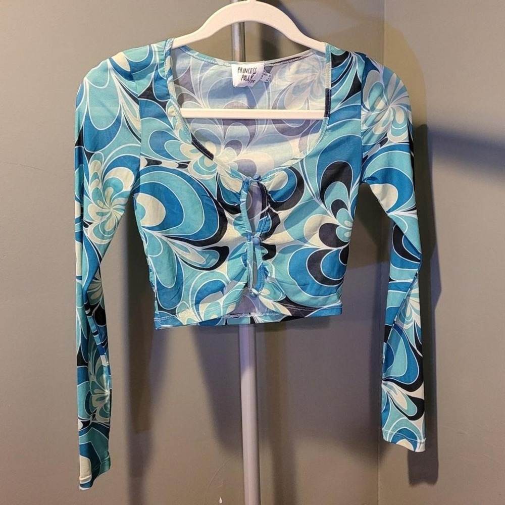 Princess Polly Sheer Flower Print Wavy Mesh Long Sleeve Top Cutout, Size 6, Blue